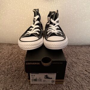 Converse Chuck Taylor All Star High Top Kids Size 12.5 Sneakers
